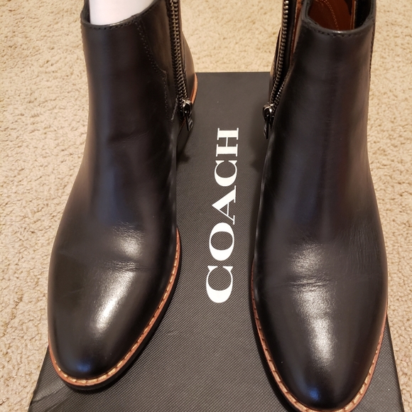 Coach Boots - Picture 2 of 6